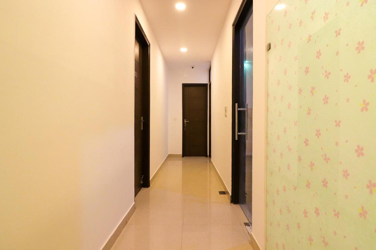 Oyo 63841 White Orchid Hotel Indraprast Luaran gambar
