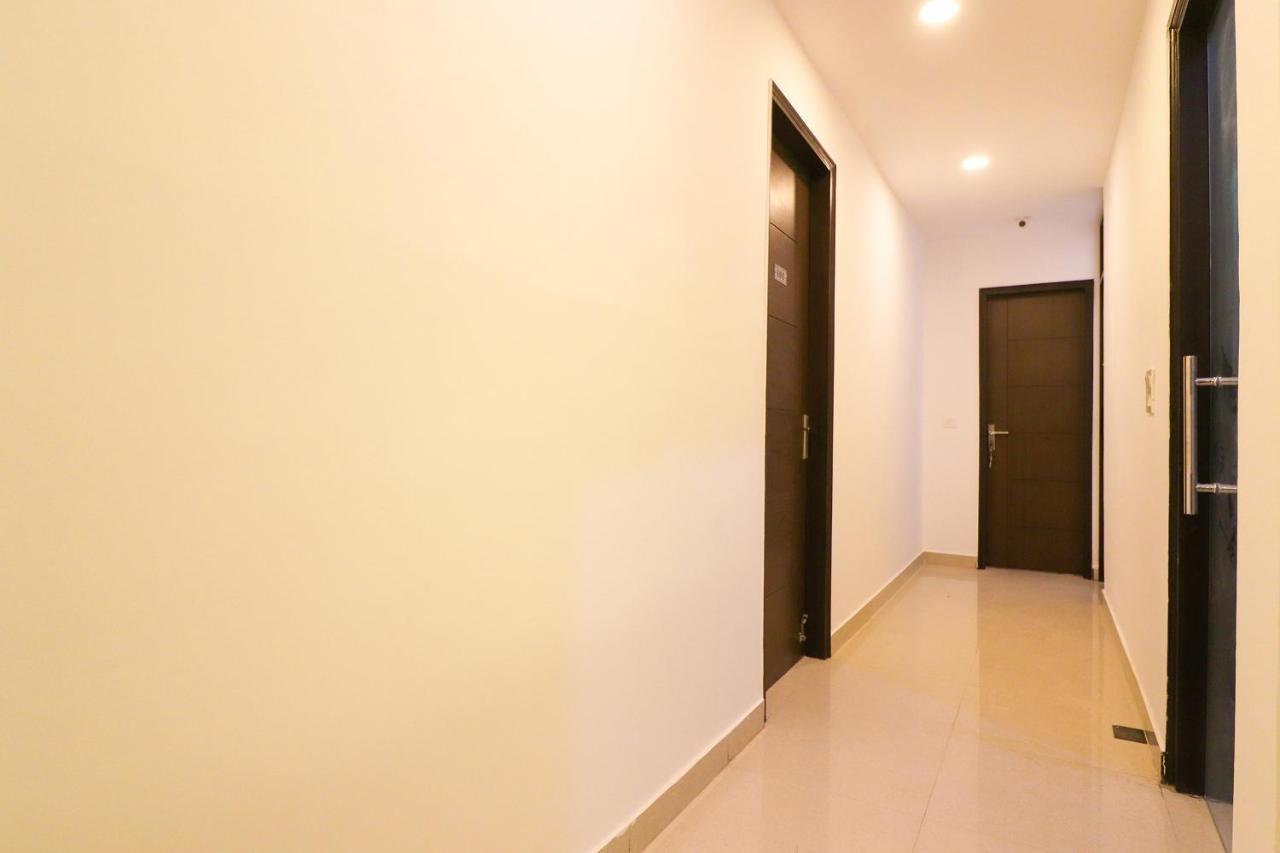 Oyo 63841 White Orchid Hotel Indraprast Luaran gambar