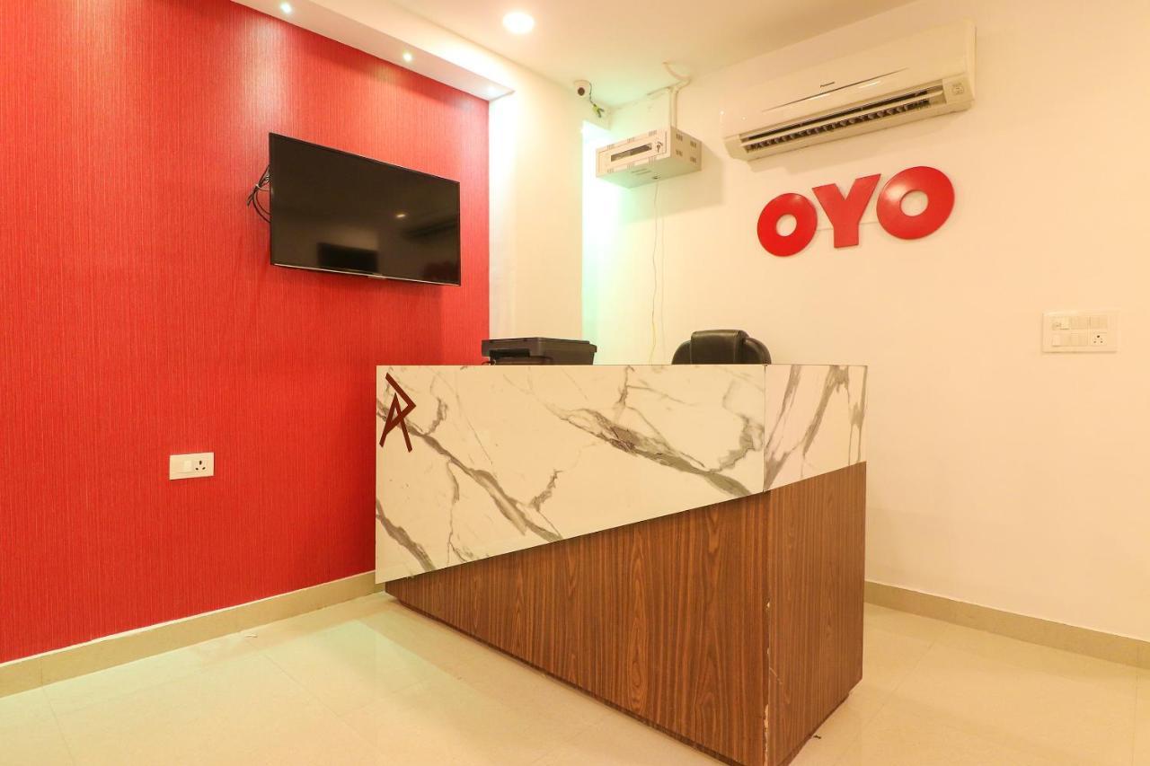 Oyo 63841 White Orchid Hotel Indraprast Luaran gambar
