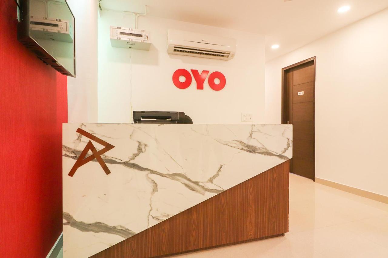 Oyo 63841 White Orchid Hotel Indraprast Luaran gambar